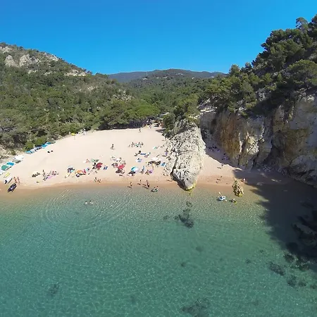 Camping Pola Kamp alanı Tossa de Mar