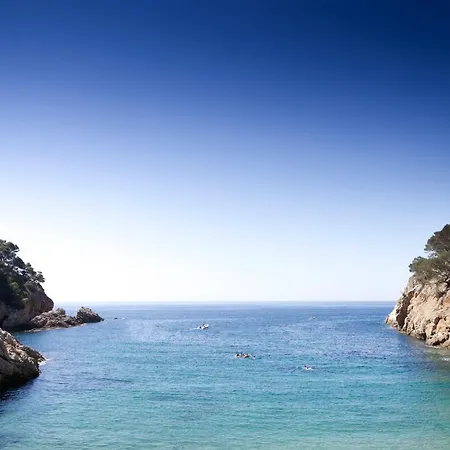 Camping Pola Kamp alanı Tossa de Mar