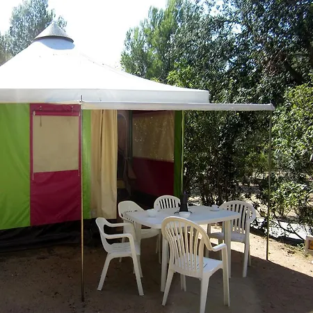 Camping Pola Kamp alanı 3*